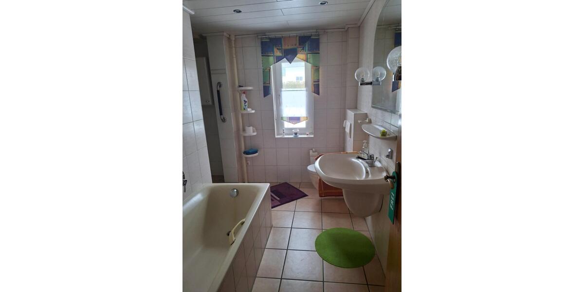 Einfamilienhaus Paderborn Neuenbeken - 7 Zimmer, 170 m&sup2;, 270.000&euro; | Angebot:26040803