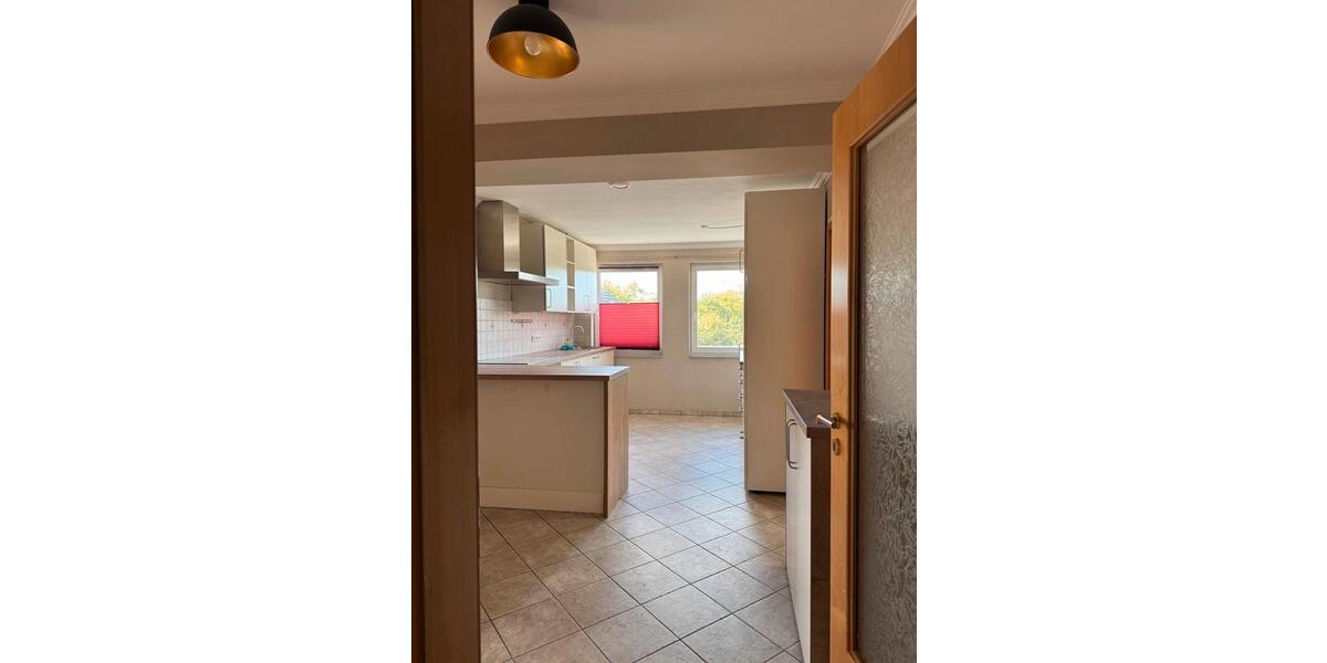 Dachgeschoßwohnung Altenbeken - 4 Zimmer, 118 m&sup2;, 980&euro; | Angebot:25656564