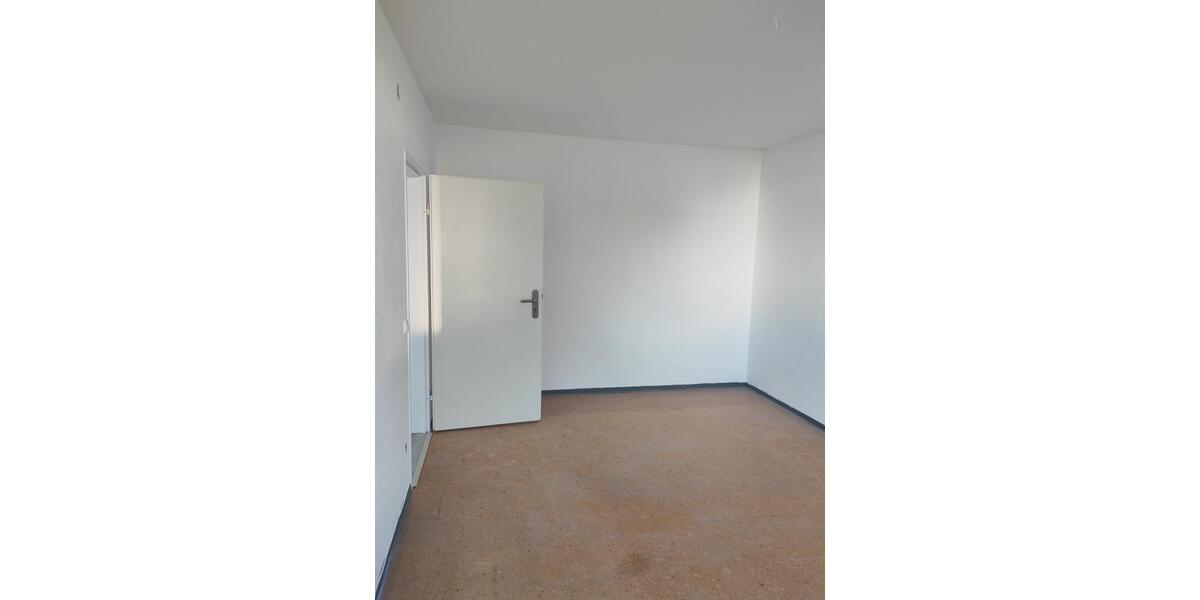 Erdgeschoßwohnung Paderborn - 4 Zimmer, 83 m&sup2;, 165.000&euro; | Angebot:27474944