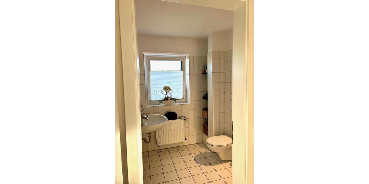 Dachgeschoßwohnung Detmold Hakedahl - 2.5 Zimmer, 71 m&sup2;, 189.000&euro; | Angebot:26877405