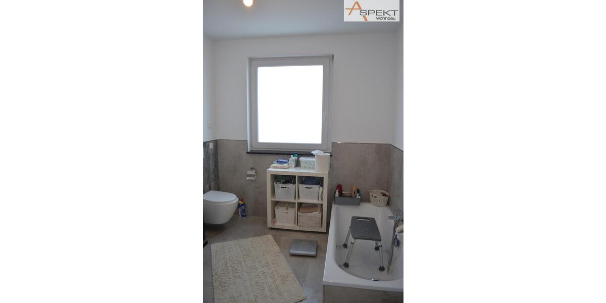 Doppelhaushälfte Bielefeld Sennestadt - 5 Zimmer, 183 m&sup2;, 1.890&euro; | Angebot:25404246