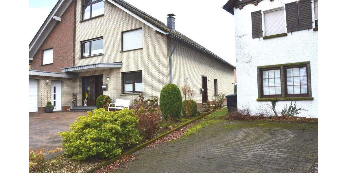 Mehrfamilienhaus, Wohnhaus Bad Wünnenberg Fürstenberg - 1 Zimmer, 330 m&sup2;, 399.000&euro; | Angebot:25834918