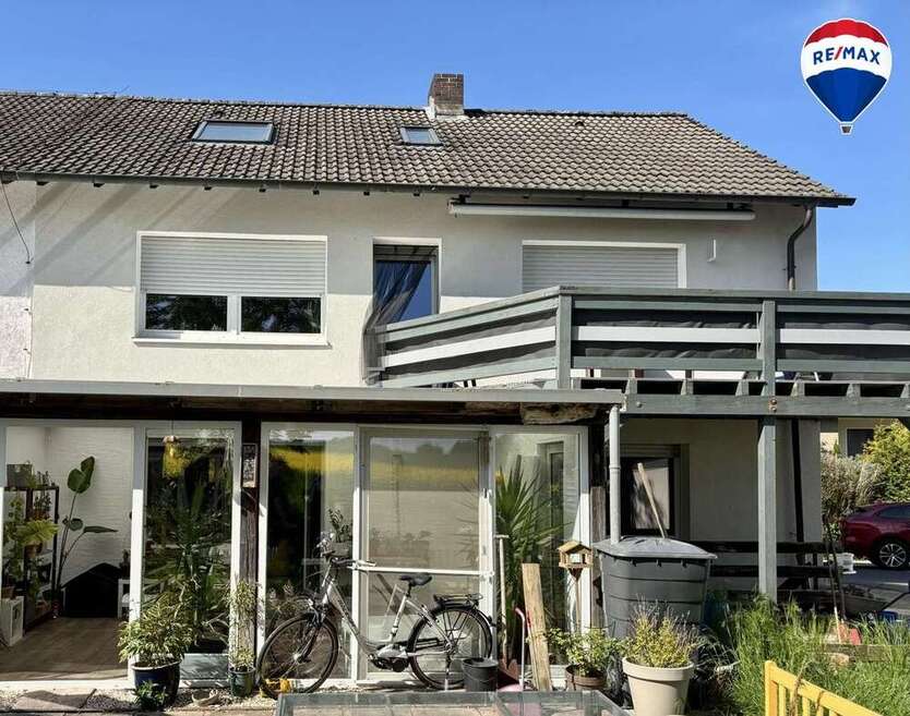 Haus zum Kaufen in Leopoldshöhe 399.900 € 183 m²