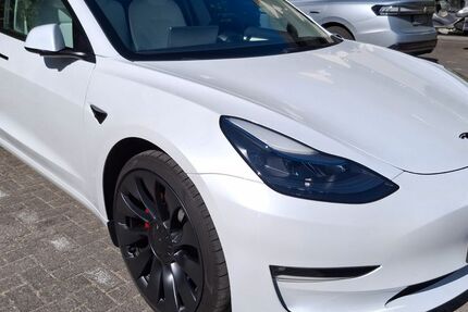 Tesla Model 3 22.900 km 37.950 &euro; Bad Lippspringe 33175
