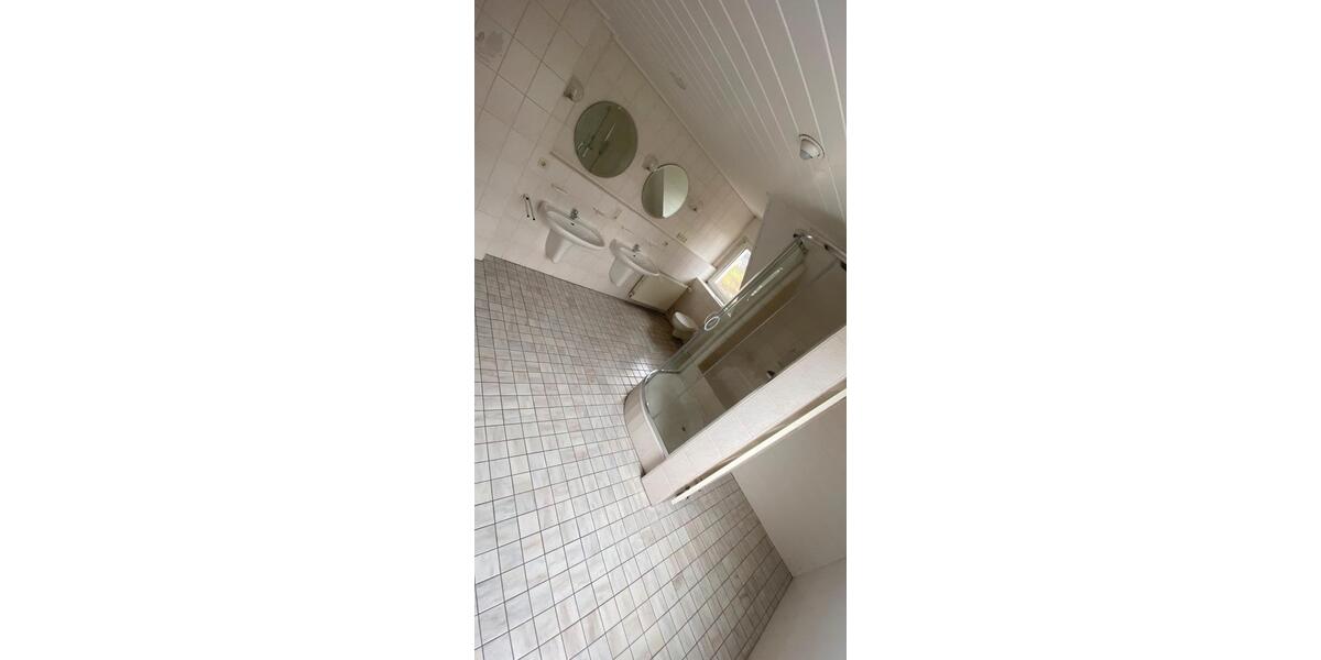 Etagenwohnung Geseke - 3 Zimmer, 83 m&sup2;, 622&euro; | Angebot:27624005