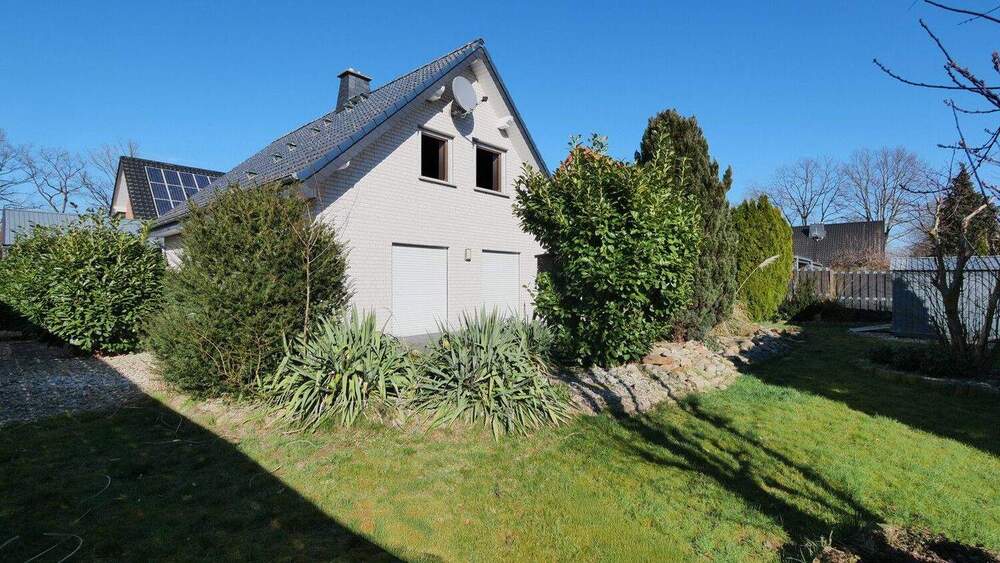 Einfamilienhaus Salzkotten / Mantinghausen Mantinghausen - 5 Zimmer, 193 m&sup2;, 399.000&euro; | Angebot:25688080