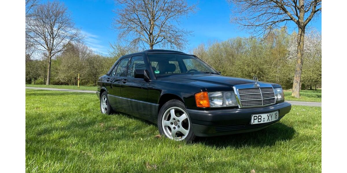 Mercedes-Benz 190 178.000 km 8.900 &euro; Salzkotten 33154