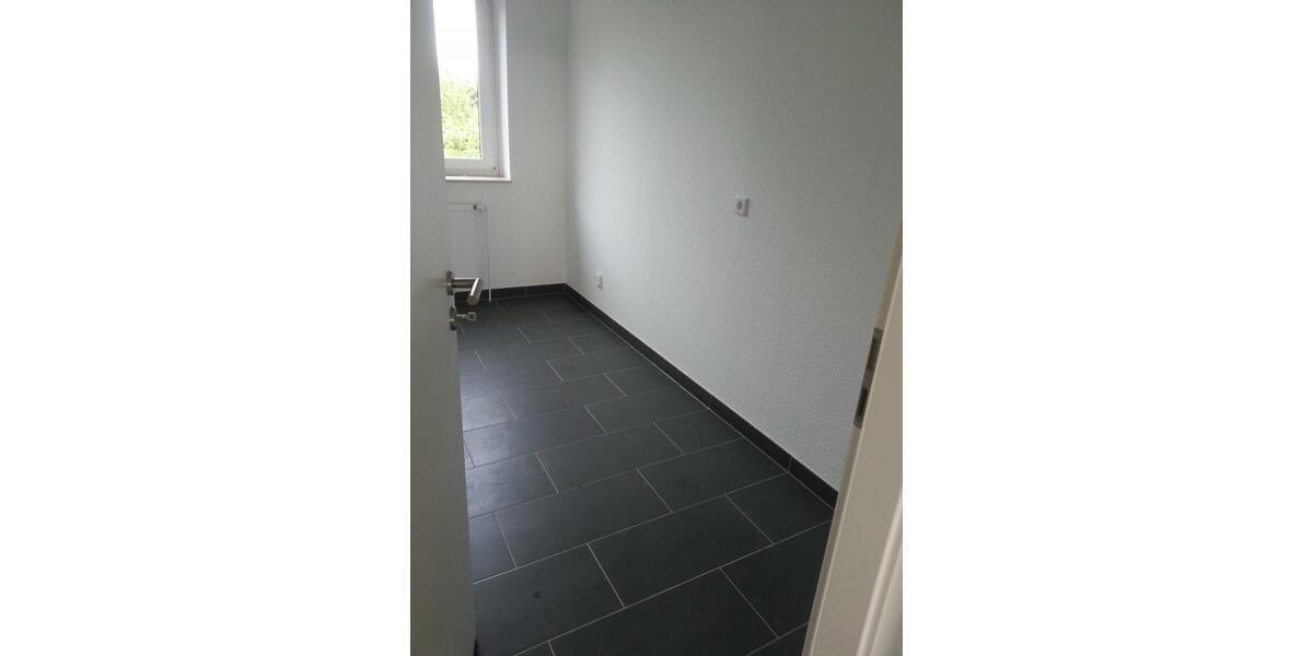 Dachgeschoßwohnung Paderborn - 3 Zimmer, 77 m&sup2;, 750&euro; | Angebot:26476688