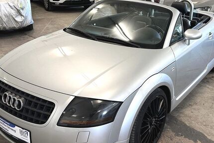 Audi TT 104.000 km 12.490 € Rietberg 33397