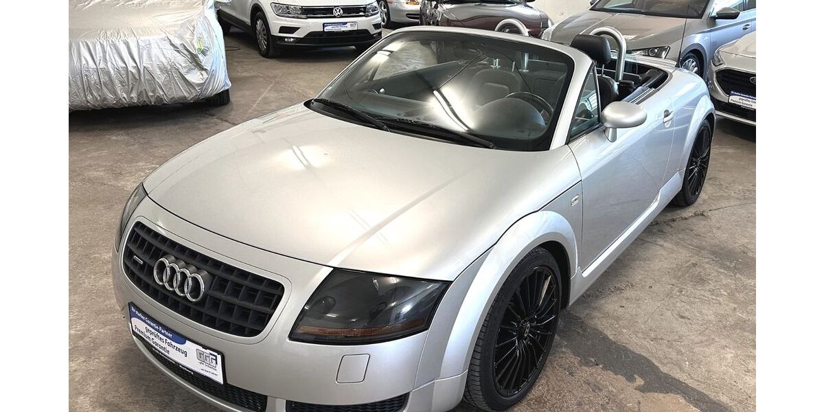Audi TT 104.000 km 12.490 € Rietberg 33397