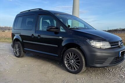 VW Caddy 115.100 km 12.500 &euro; Büren 33142