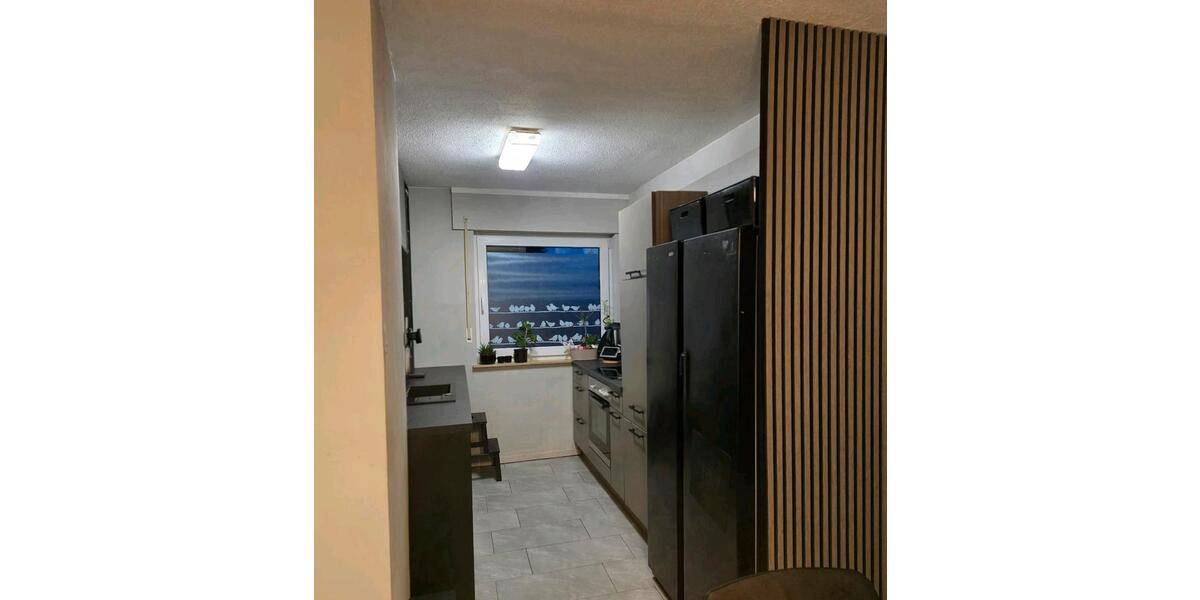Helle Maisonette-Wohnung mit Balkon – ca. 96 m² – privat 4 zimmer