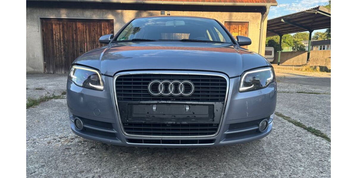 Audi A4 257.000 km 990 &euro; Paderborn 33104