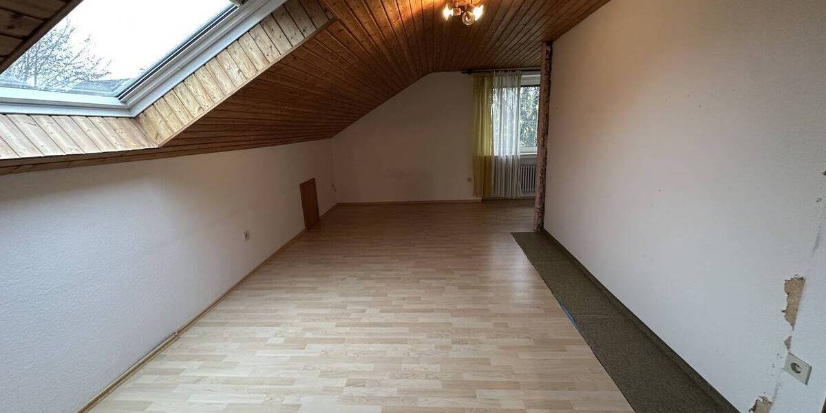 Einfamilienhaus Steinheim - 6 Zimmer, 262 m&sup2;, 315.000&euro; | Angebot:26379441