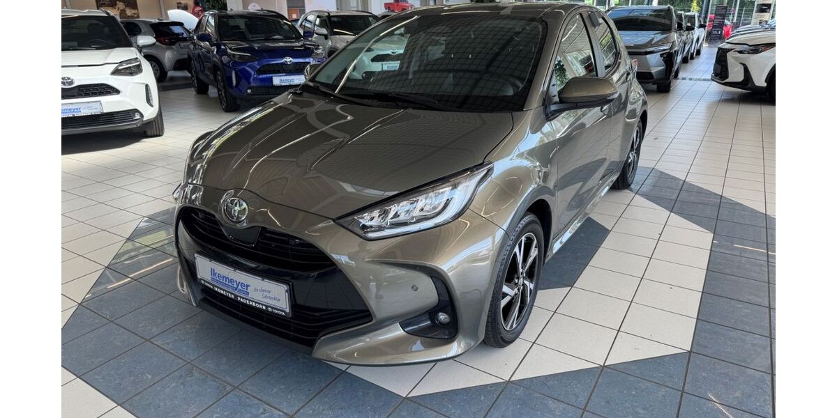 Toyota Yaris 26.250 km 21.790 &euro; Paderborn 33104