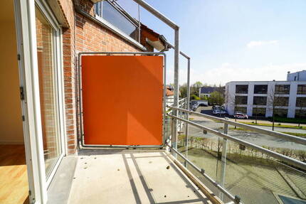 Frisch renoviert wartet diese schöne EinraumWohnung mit Küchenzeile & Balkon auf einen neuen Mieter!