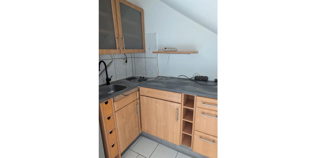 Dachgeschoßwohnung Lippstadt - 1 Zimmer, 15 m&sup2;, 300&euro; | Angebot:26661745