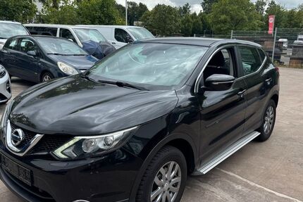 Nissan Qashqai 195.000 km 7.450 &euro; Detmold 32758