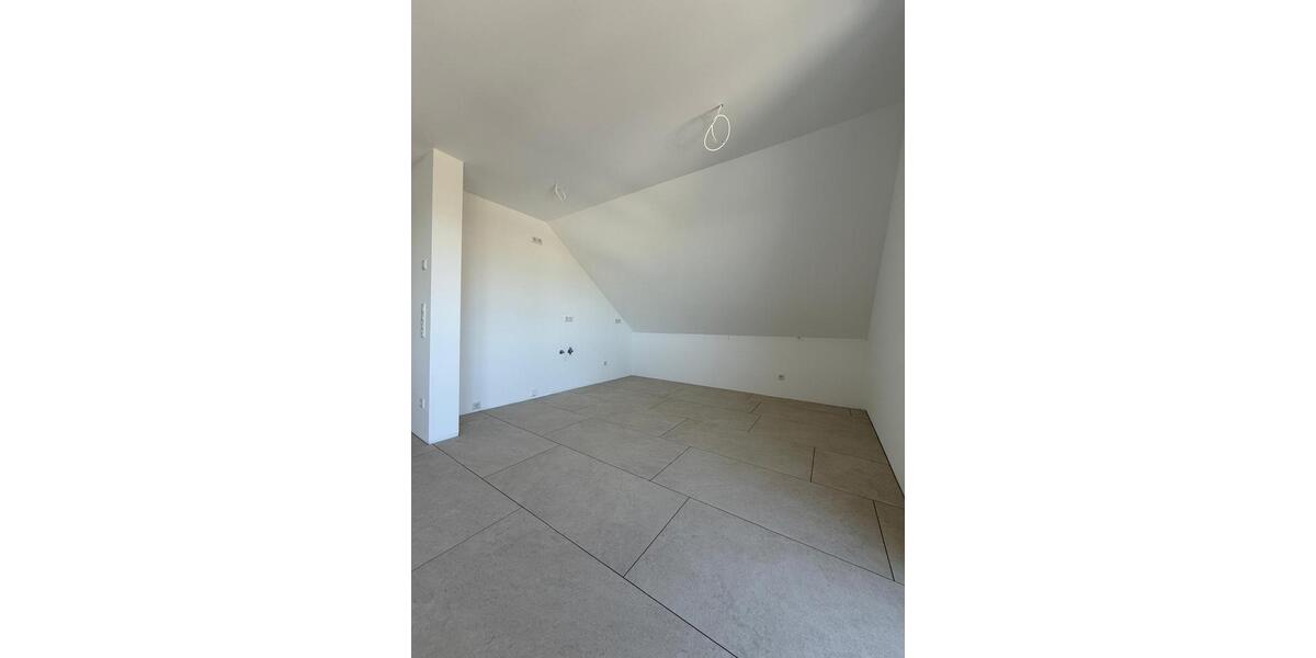 Dachgeschoßwohnung Paderborn - 1 Zimmer, 46 m&sup2;, 675&euro; | Angebot:26265909
