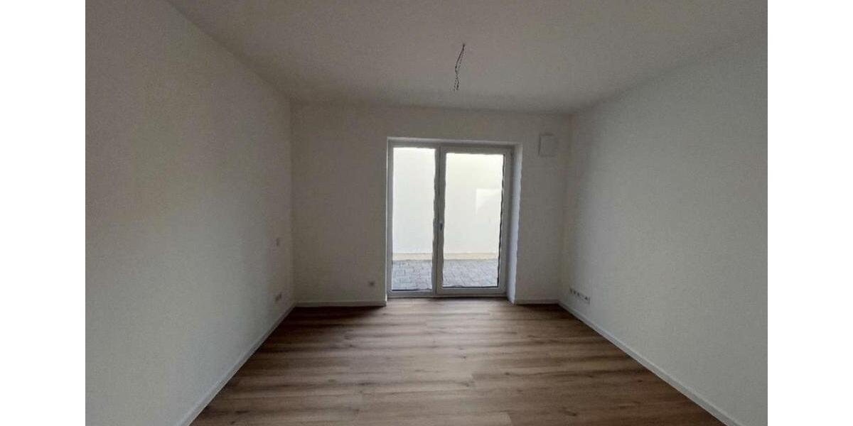 Erdgeschoßwohnung Paderborn - 2 Zimmer, 98 m&sup2;, 1.400&euro; | Angebot:25330786