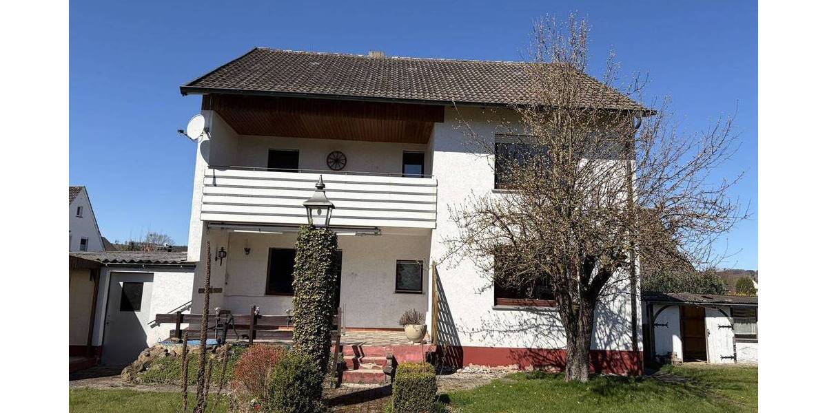 Einfamilienhaus Willebadessen - 5 Zimmer, 140 m&sup2;, 199.000&euro; | Angebot:26724091