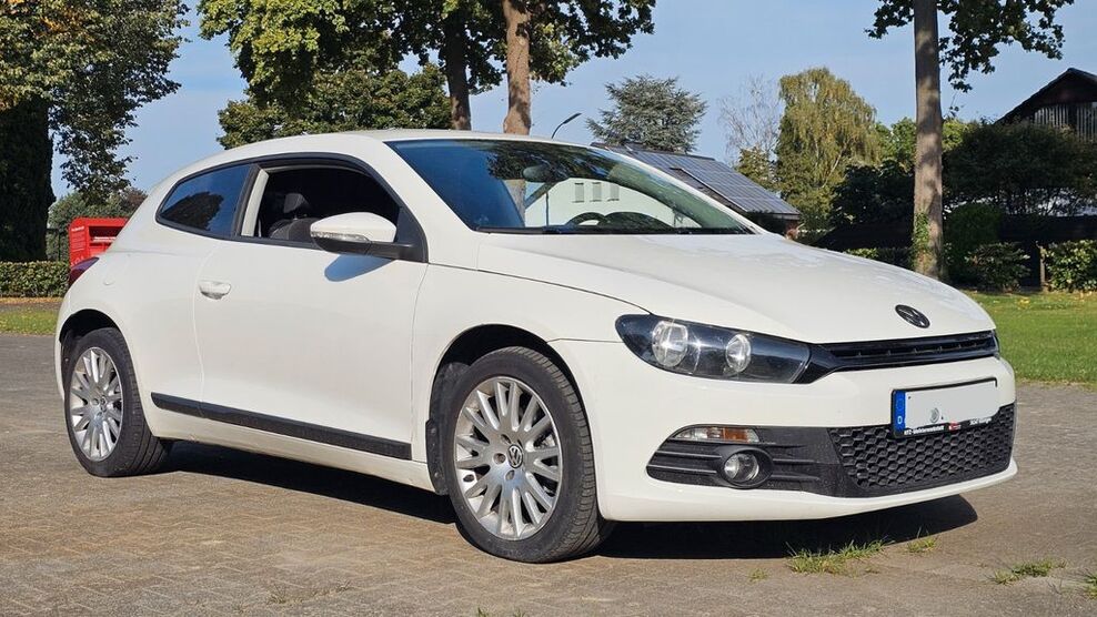 VW Scirocco 139.000 km 5.500 € Paderborn 33102