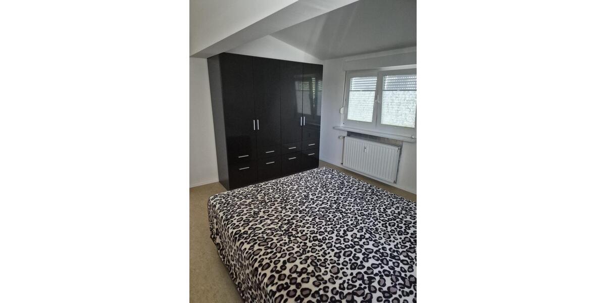 Dachgeschoßwohnung Hövelhof - 2 Zimmer, 65 m&sup2;, 800&euro; | Angebot:27626190
