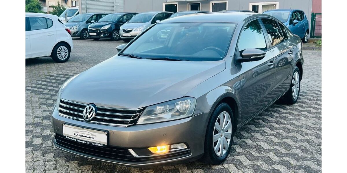 VW Passat 170.000 km 6.990 &euro; Paderborn 33102