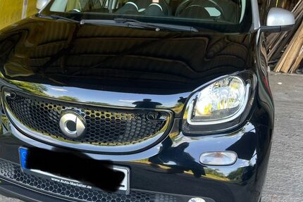 Smart ForFour 83.764 km 6.500 &euro; Paderborn 33100