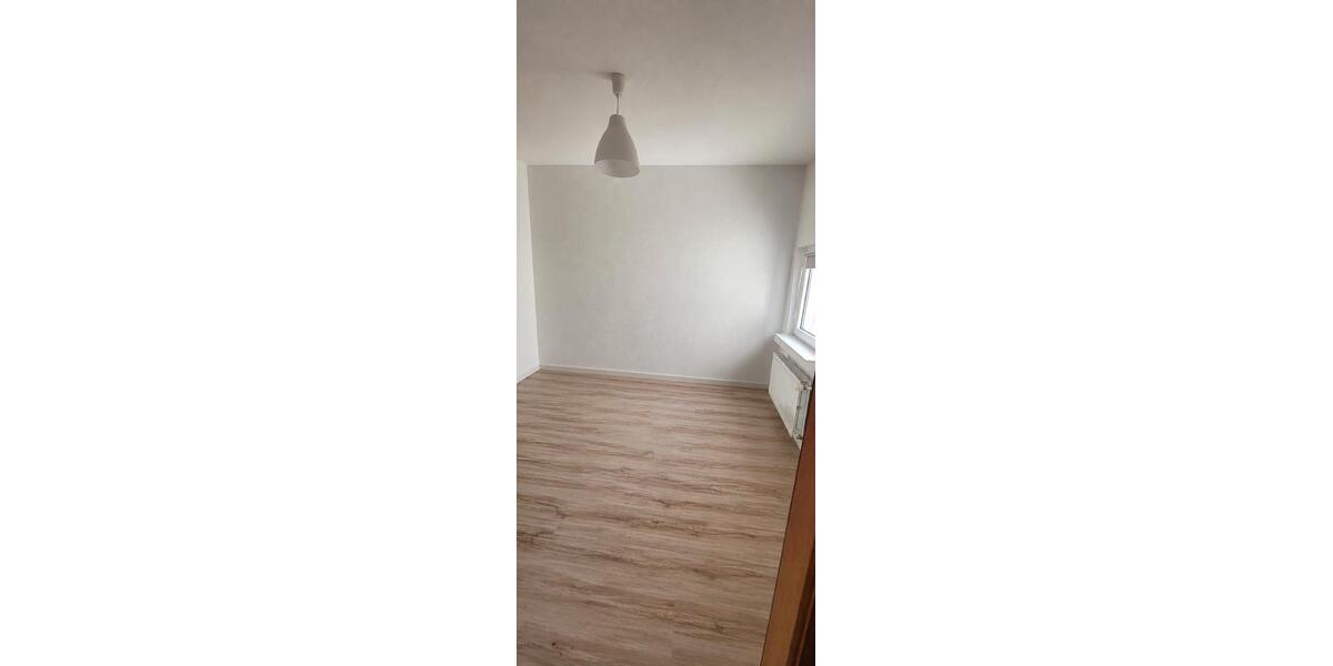 Einfamilienhaus Bad Lippspringe - 4 Zimmer, 95 m&sup2;, 900&euro; | Angebot:27615773