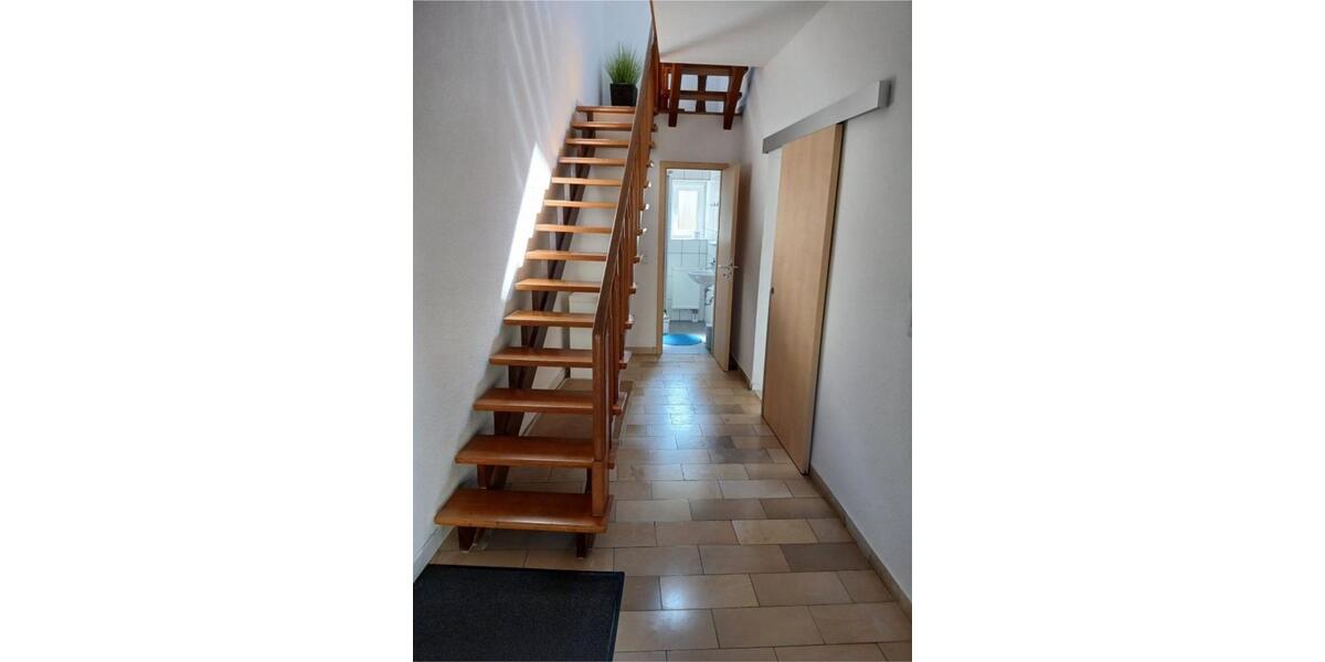 Erdgeschoßwohnung Paderborn - 3 Zimmer, 117 m&sup2;, 370&euro; | Angebot:25343046