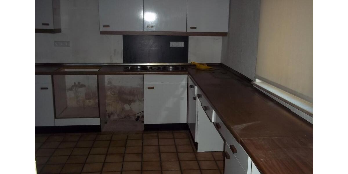 Einfamilienhaus Willebadessen - 11 Zimmer, 200 m&sup2;, 129.000&euro; | Angebot:26214367