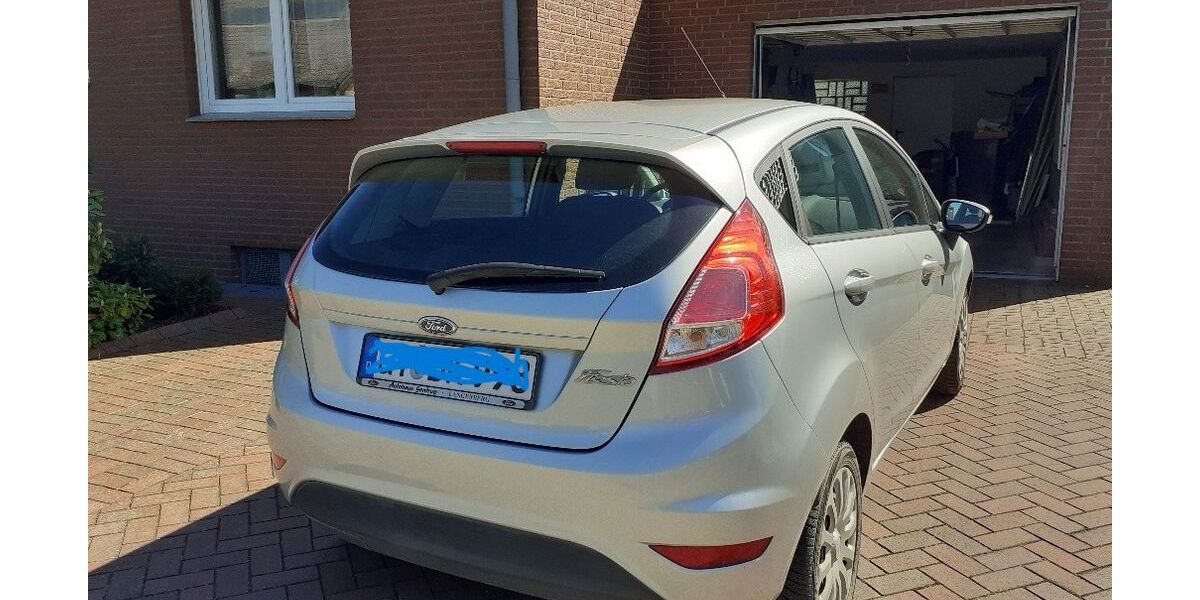 Ford Fiesta 93.000 km 4.700 &euro; Rietberg 33397