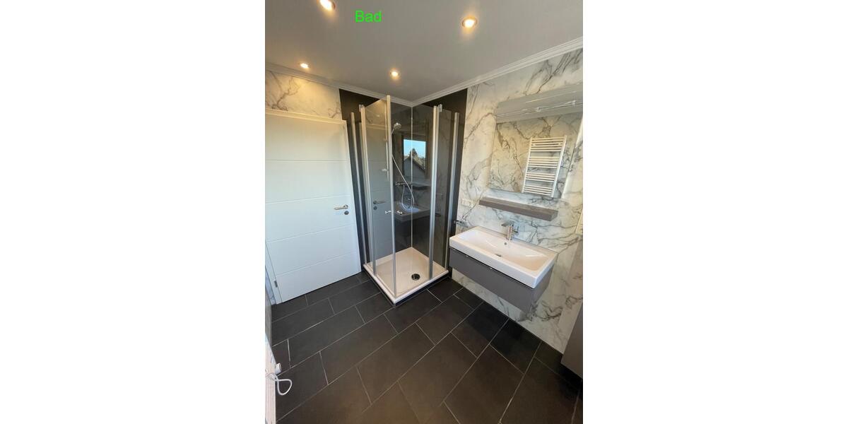 Etagenwohnung Bad Wünnenberg - 4.5 Zimmer, 136 m&sup2;, 1.100&euro; | Angebot:26374090