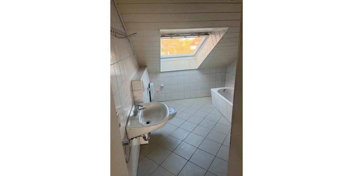 Dachgeschoßwohnung Hövelhof - 2 Zimmer, 66 m&sup2;, 700&euro; | Angebot:26161752
