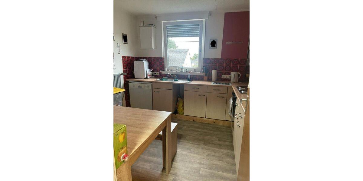 Dachgeschoßwohnung Willebadessen - 3 Zimmer, 81 m&sup2;, 500&euro; | Angebot:27626805