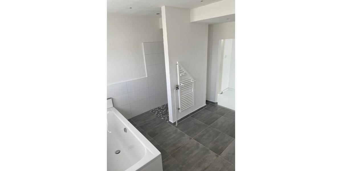 Einfamilienhaus Horn-Bad Meinberg Bad Meinberg - 5 Zimmer, 130 m&sup2;, 1.450&euro; | Angebot:27614884