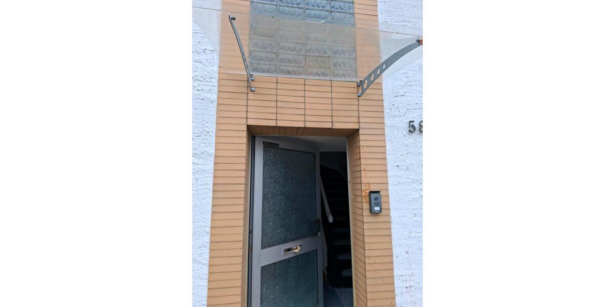 Bauernhaus, Landhaus Nieheim - 8 Zimmer, 200 m&sup2;, 140.000&euro; | Angebot:26534589