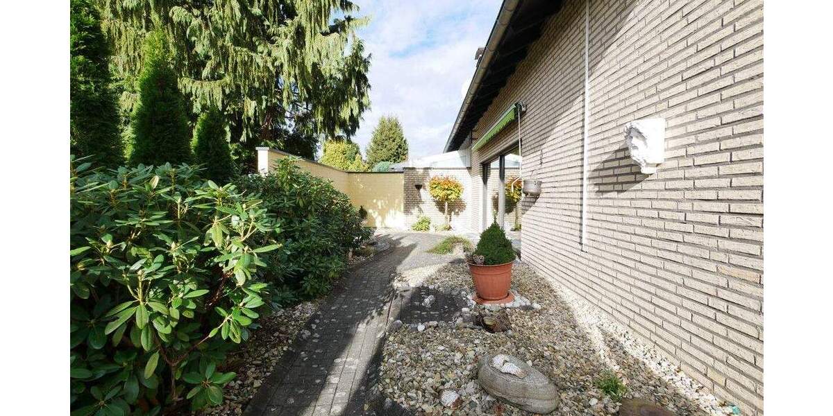 Etagenwohnung Hövelhof - 3 Zimmer, 109 m&sup2;, 295.000&euro; | Angebot:25704098
