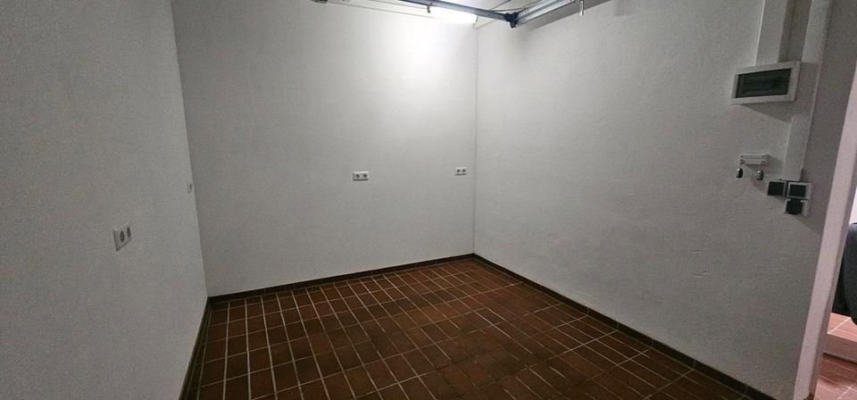 Erdgeschoßwohnung Bad Wünnenberg - 2 Zimmer, 85 m&sup2;, 585&euro; | Angebot:26665023