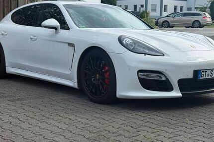 Porsche Panamera 172.000 km 34.400 &euro; Stukenbrock 33758