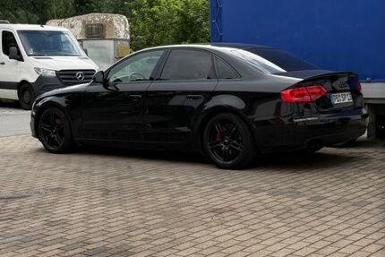 Audi A4 210.000 km 4.800 &euro; Borchen 33178