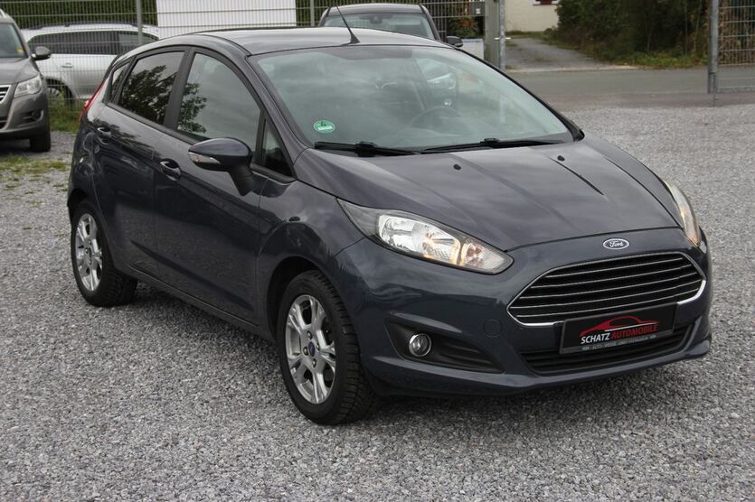 Ford Fiesta 136.929 km 4.999 € Salzkotten 33154