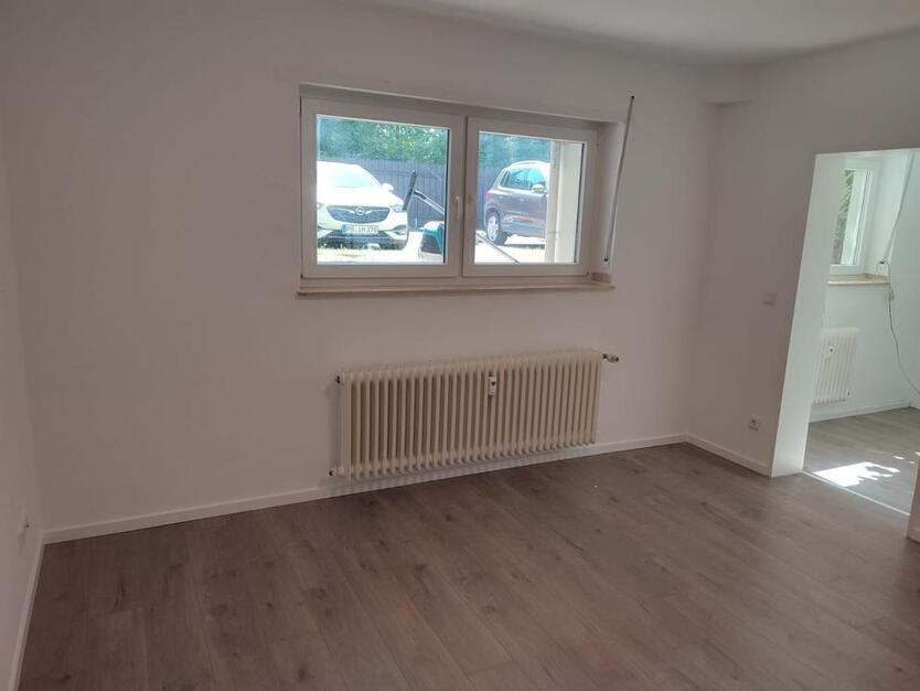 Renovierte KellerWohnung in Schloß Neuhaus zu vermieten