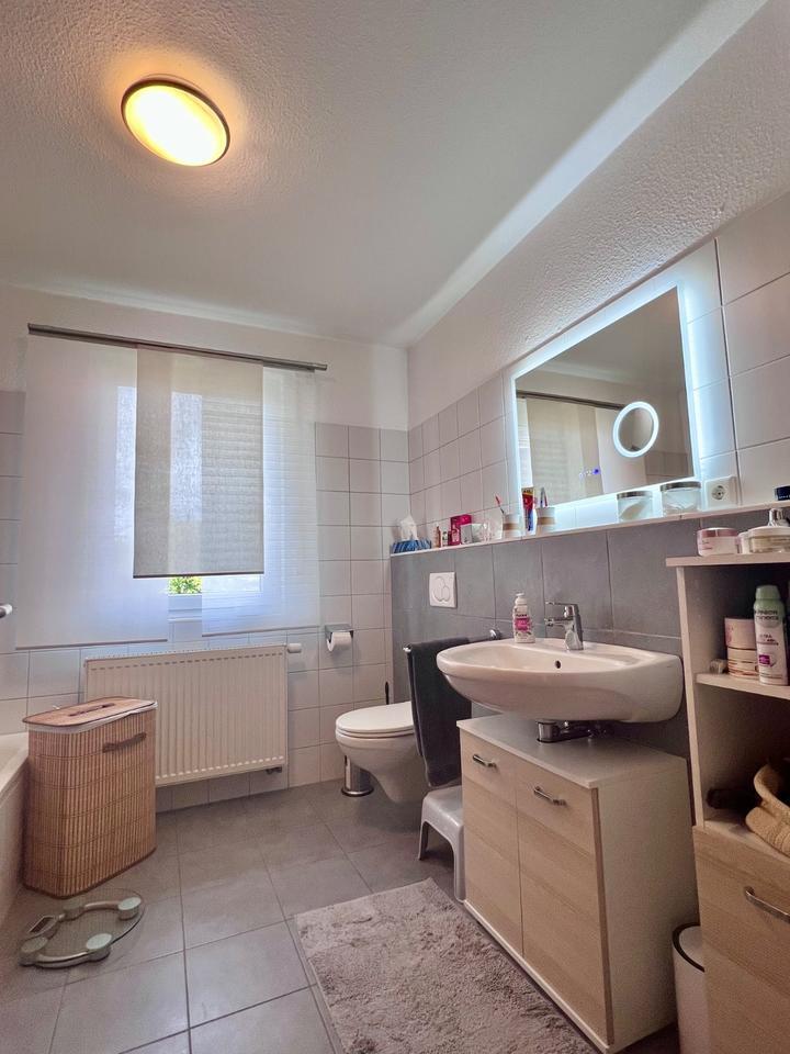 Wohntraum in Schloß-Nähe - großzügige 3-Zimmer-Wohnung in ruhiger Lage