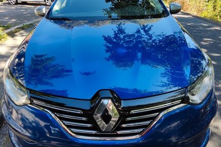Renault Megane 88.000 km 14.990 &euro; Paderborn 33100