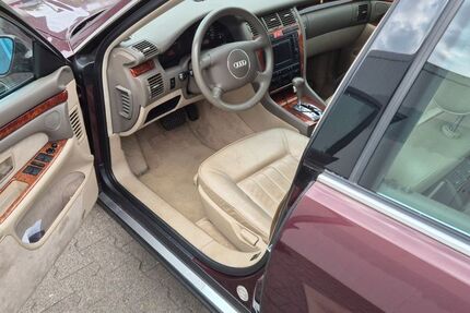 Audi A8 166.911 km 10.800 € Bielefeld 33659