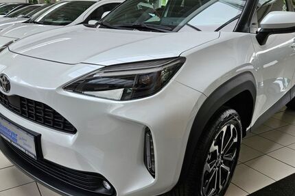 Toyota Yaris Cross 7.000 km 24.890 &euro; Paderborn 33104