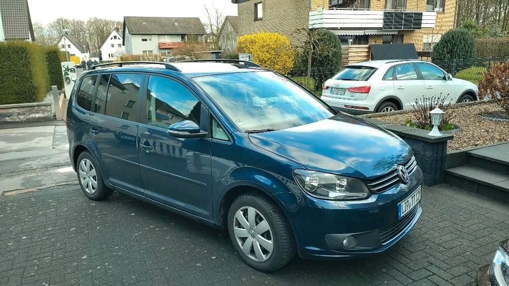 VW Touran 203.000 km 7.800 &euro; Detmold 32758