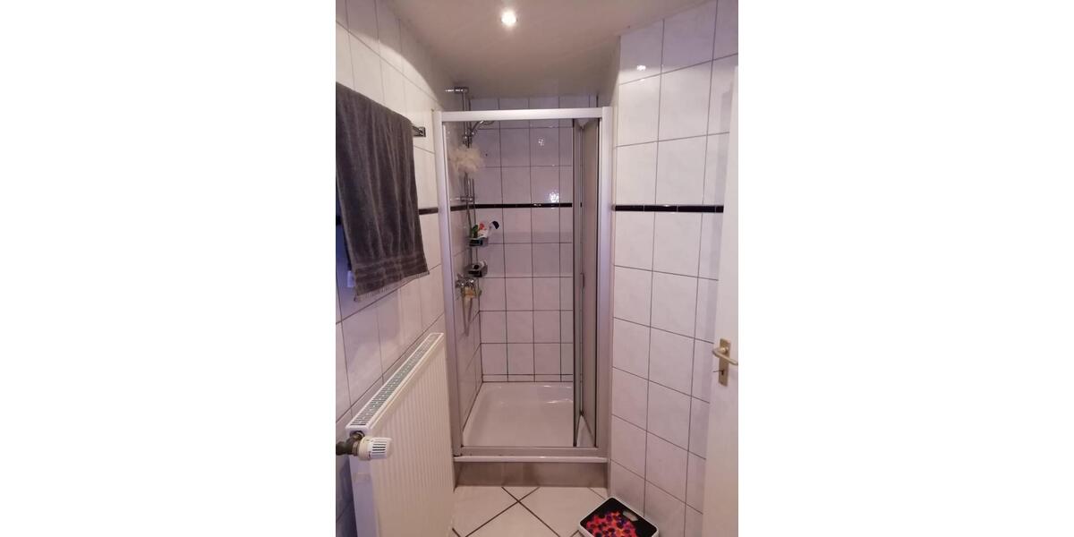Etagenwohnung Brakel - 1.5 Zimmer, 45 m&sup2;, 300&euro; | Angebot:26396512